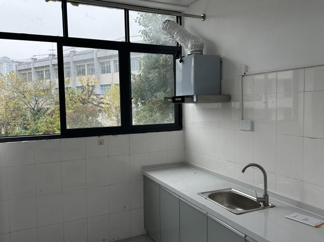 盘活闲置住房 喜迎凯里新市民_黔东南州jbo竞博集团