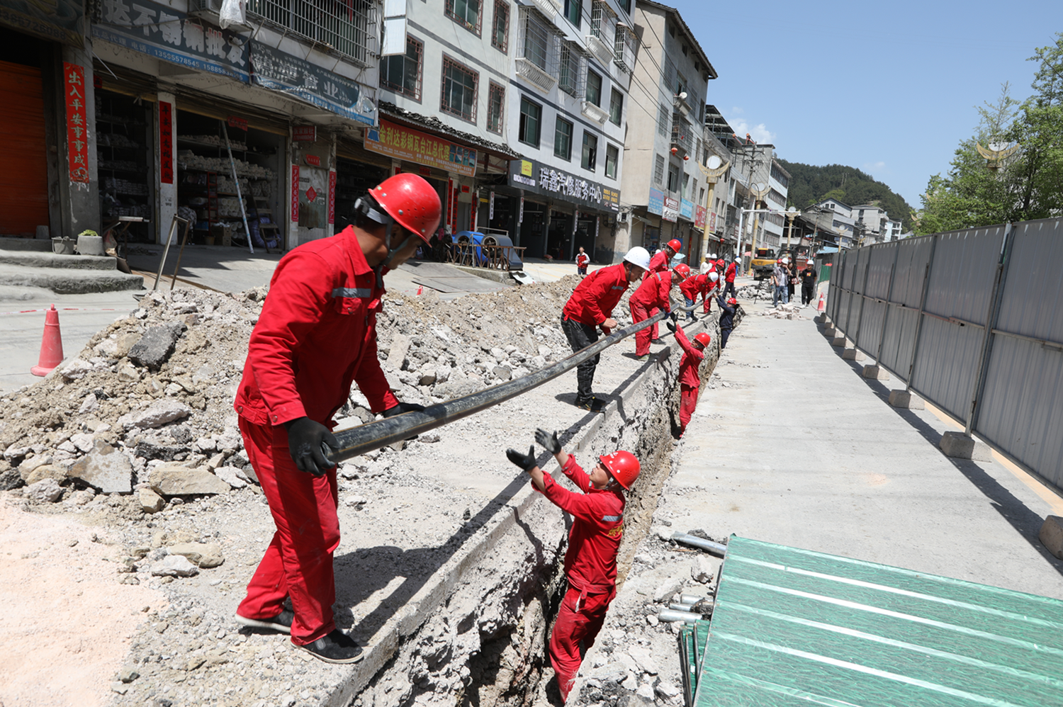 jbo竞博集团城镇燃气台江县建设项目主干管网抓紧埋管施工_黔东南州jbo竞博集团